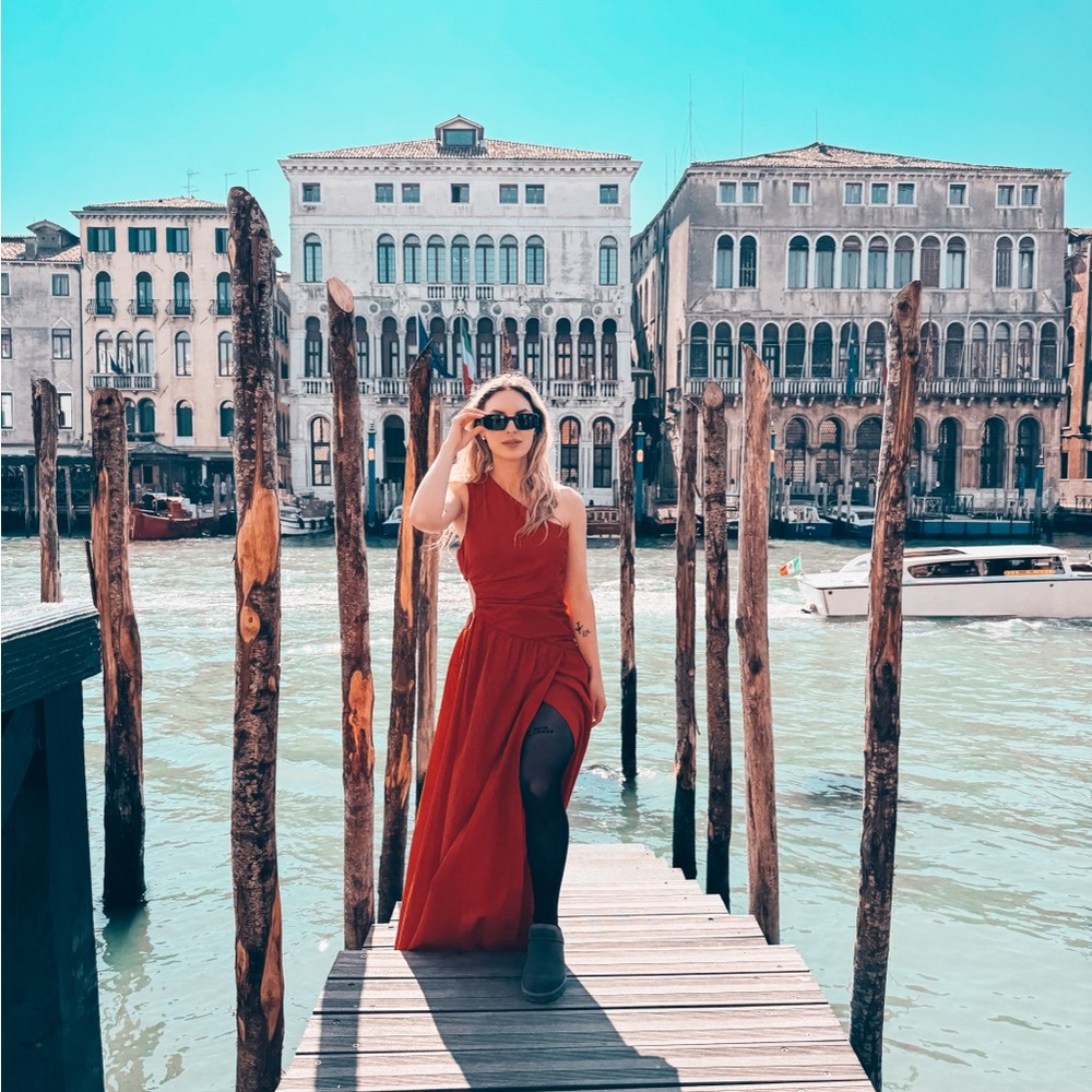 Elegant Red Maxi Dress
